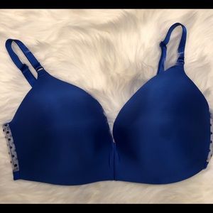 VICTORIA'S SECRET 36DD Bra.